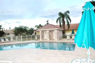 510 SW 181st Way, Pembroke Pines, FL 33029 - Photo 36