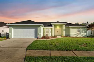 4639 Great Blue Heron Dr, Lakeland, FL 33812 - Photo 1