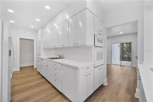210 W Palm Dr, Lakeland, FL 33803 - Photo 20