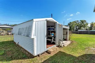 38533 Ethel Ave, Zephyrhills, FL 33540 - Photo 16