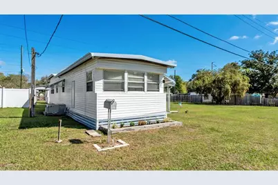 38533 Ethel Avenue, Zephyrhills, FL 33540 - Photo 2