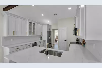 6743 Highlands Creek Boulevard, Lakeland, FL 33813 - Photo 10
