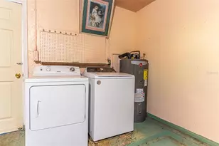 1318 Deer Park Ct, Sebring, FL 33872 - Photo 14