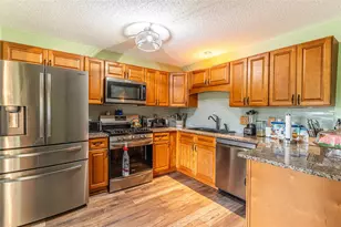 626 Cape Cod Cir, Valrico, FL 33594 - Photo 8