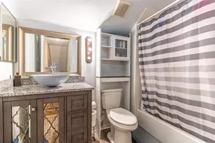 626 Cape Cod Cir, Valrico, FL 33594 - Photo 14