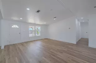 8301 Henry George Rd, Plant City, FL 33567 - Photo 12