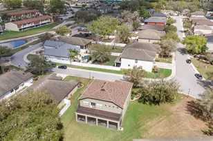 268 Oaklanding Ln, Mulberry, FL 33860 - Photo 8