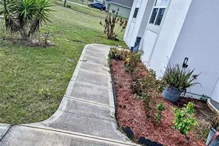 747 Fraser Ct, Poinciana, FL 34759 - Photo 6