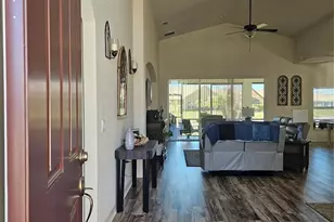 1347 Oakmont Dr, Winter Haven, FL 33884 - Photo 2