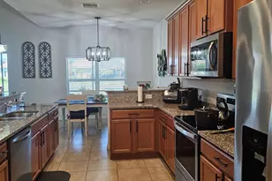 1347 Oakmont Dr, Winter Haven, FL 33884 - Photo 8