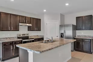 979 Sun Burst Rd, Winter Haven, FL 33880 - Photo 4