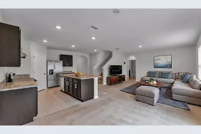 979 Sun Burst Road, Winter Haven, FL 33880 - Photo 2