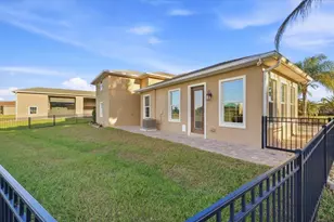 576 Meandering Way, Polk City, FL 33868 - Photo 6