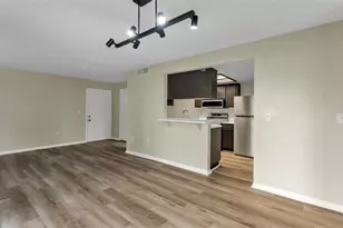 2025 Sylvester Rd, Lakeland, FL 33803 - Photo 10