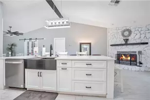 8431 Delaware Dr, Weeki Wachee, FL 34607 - Photo 10