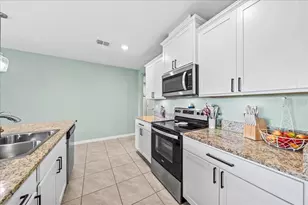 1401 McFarland Dr, Melbourne, FL 32904 - Photo 6