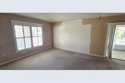 4716 Little Denise Court, Valrico, FL 33594 - Photo 10