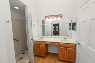 3261 Stonewater Dr, Lakeland, FL 33803 - Photo 8