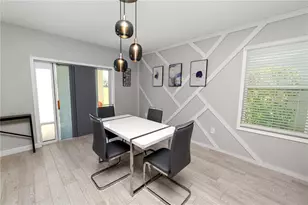 3231 Hilltop Cir, Lakewood Ranch, FL 34211 - Photo 18