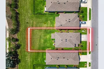 3231 Hilltop Circle, Lakewood Ranch, FL 34211 - Photo 2