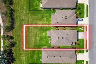 3231 Hilltop Cir, Lakewood Ranch, FL 34211 - Photo 2