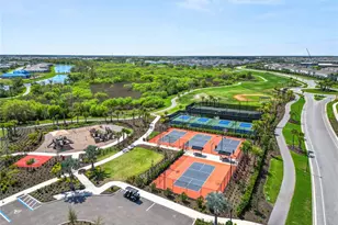 3231 Hilltop Cir, Lakewood Ranch, FL 34211 - Photo 56