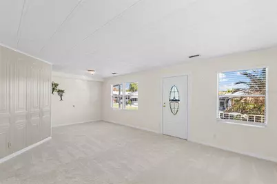 914 Pine Ridge Drive, Lakeland, FL 33809 - Photo 10