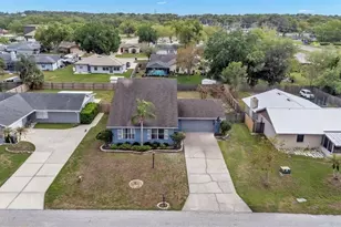 2221 Eastmeadows Rd, Lakeland, FL 33812 - Photo 6