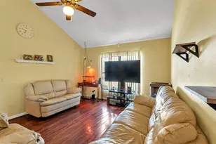 2221 Eastmeadows Rd, Lakeland, FL 33812 - Photo 18