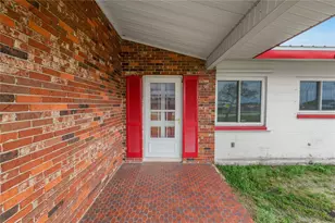 800 E Canfield St, Avon Park, FL 33825 - Photo 4