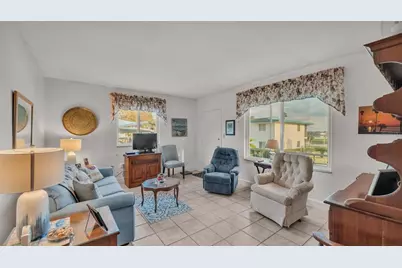 1600 W Lake Parker Drive #B9, Lakeland, FL 33805 - Photo 4