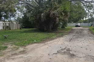 3020 Kimberly Way, Lakeland, FL 33801 - Photo 2