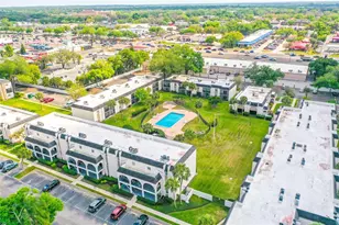 709 Russell Ln, Brandon, FL 33510 - Photo 14