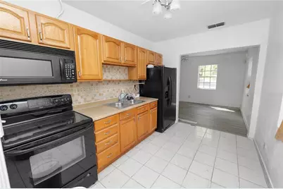 403 W Valencia Street, Lakeland, FL 33805 - Photo 8