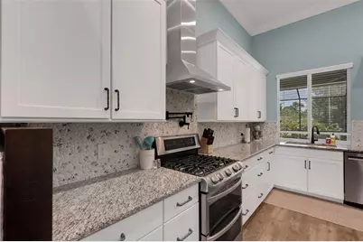 1 Brogden Court SE, Winter Haven, FL 33880 - Photo 8
