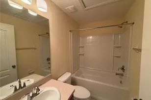 4154 Winding Vine Dr, Lakeland, FL 33812 - Photo 10