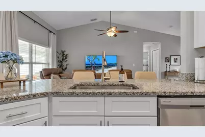 6796 Hampshire Boulevard, Lakeland, FL 33813 - Photo 10