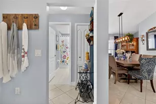 3881 Hampton Hills Dr, Lakeland, FL 33810 - Photo 10