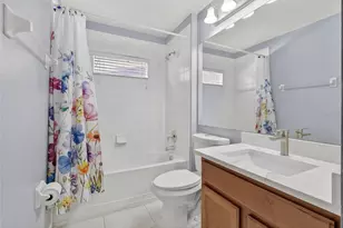 3881 Hampton Hills Dr, Lakeland, FL 33810 - Photo 12