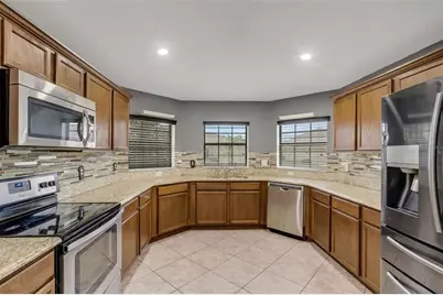 1712 Charmi Drive, Lakeland, FL 33810 - Photo 8