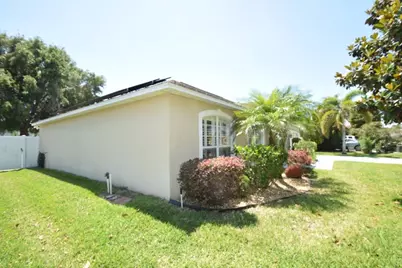 241 Pine Shadow Lane, Auburndale, FL 33823 - Photo 2