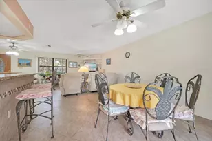 711 E Frederick Ave, Dundee, FL 33838 - Photo 16