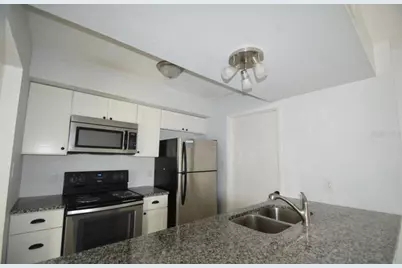 939 Castle Way, Lakeland, FL 33803 - Photo 8