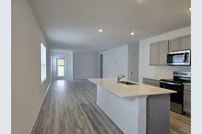 8411 Madrid Street, Lakeland, FL 33810 - Photo 4