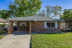 466 Lake Carolyn Cir, Lakeland, FL 33813 - Photo 2