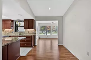 4861 Squire Hollow Dr, Lakeland, FL 33801 - Photo 12