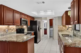 4861 Squire Hollow Dr, Lakeland, FL 33801 - Photo 6