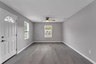 2504 Cresap St, Lakeland, FL 33815 - Photo 2