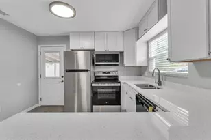 2504 Cresap St, Lakeland, FL 33815 - Photo 6