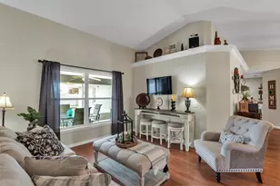 538 Powder Horn Row, Lakeland, FL 33809 - Photo 8